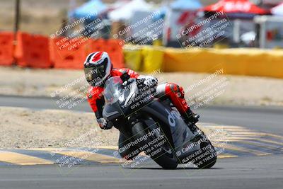 media/Apr-09-2022-SoCal Trackdays (Sat) [[c9e19a26ab]]/Turn 2 (1140am)/